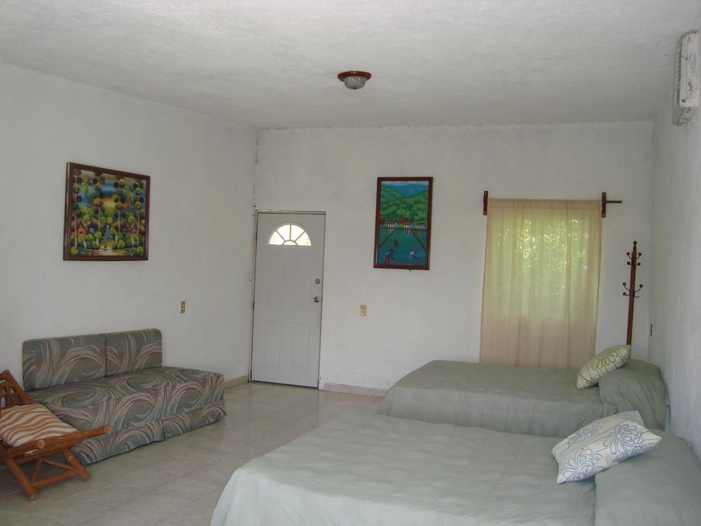 Hotel Teques Inn Tequesquitengo Cameră foto