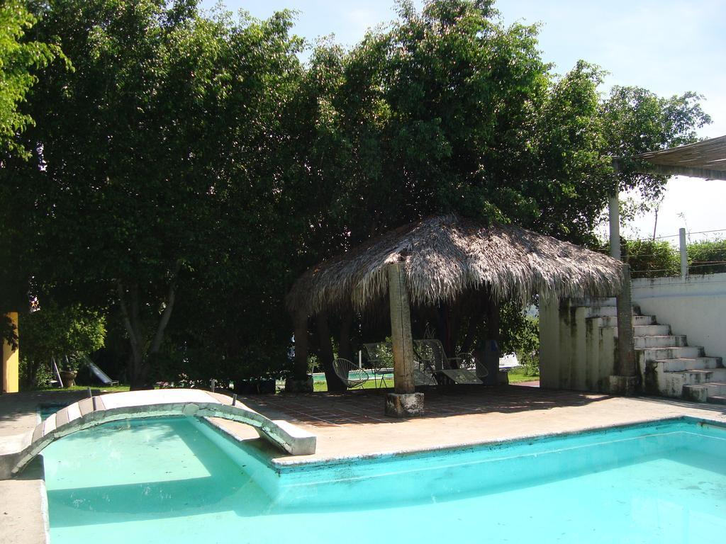 Hotel Teques Inn Tequesquitengo Exterior foto